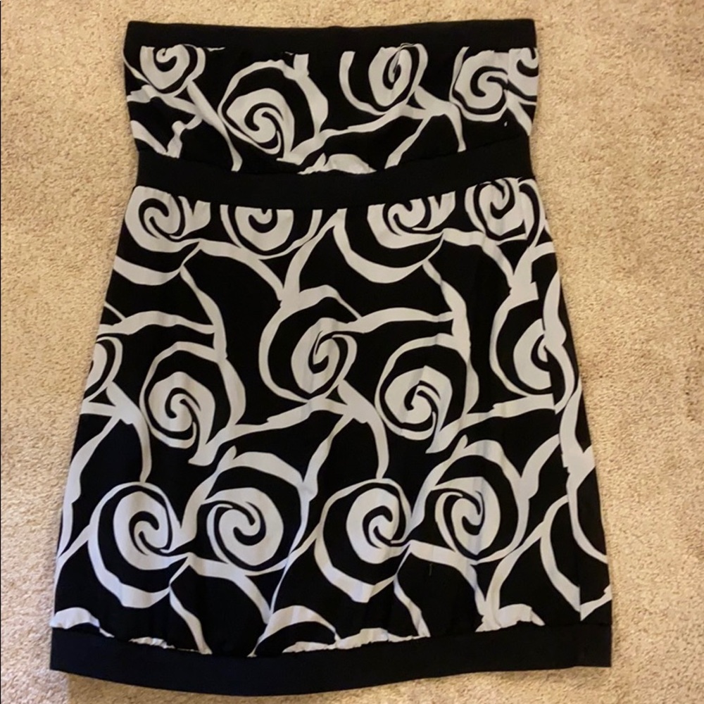 Strapless dress